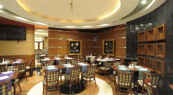 Leader Al Muna Kareem Hotel image 12