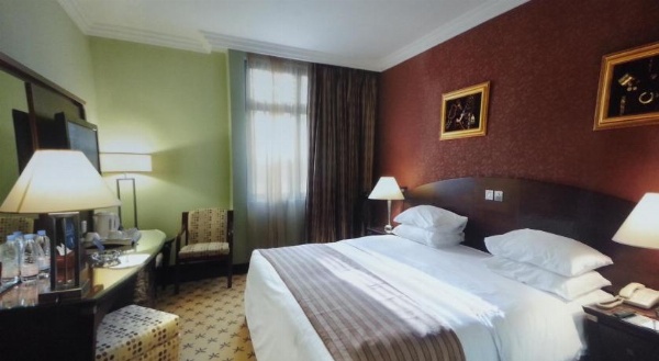 Leader Al Muna Kareem Hotel image 13